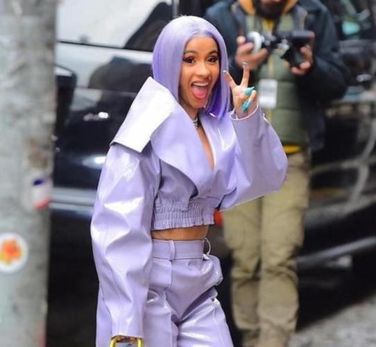 欧美第一女rapper重获自由?结束2亿纠纷案,曾最爱吃姜糖