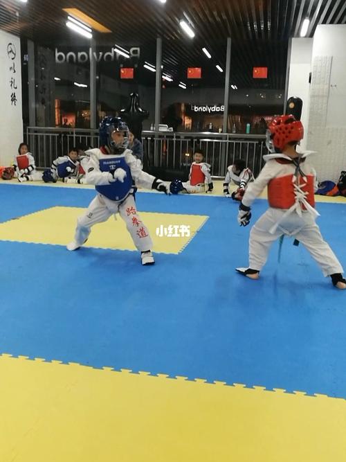 跆拳道实战_跆拳道_上海理工大学自由行热门攻略_儿童