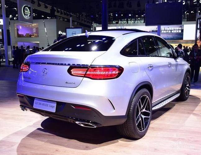 奔驰gle 500 轿跑suv