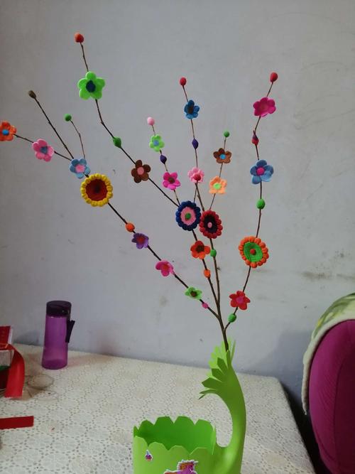 我制作的手工彩泥花,所需材料,树枝,彩泥