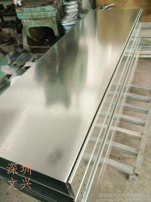 两米一条铁线槽热镀锌材质线槽防静电喷塑桥架小型线槽厂家加工定制小