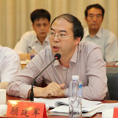 杨晓江的人物简介