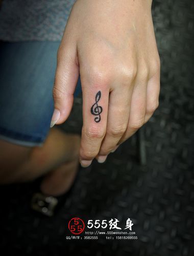 音乐符号纹身图案,手指五线谱纹身图片,五线谱手稿,最