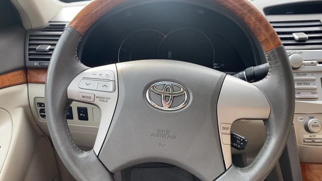 10年丰田凯美瑞240g版你看着内饰像多小公里经典车