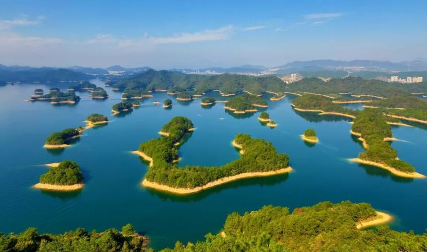 张家界这地简直"美过千岛湖"_慈利