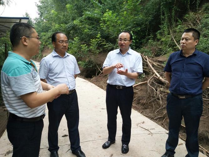 张光全深入联系点调研督导脱贫攻坚工作