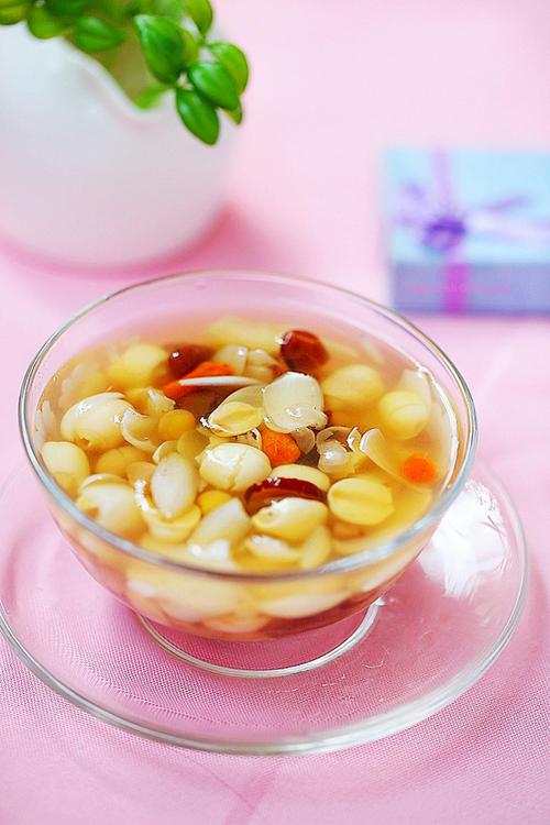 莲子百合蜜豆糖水