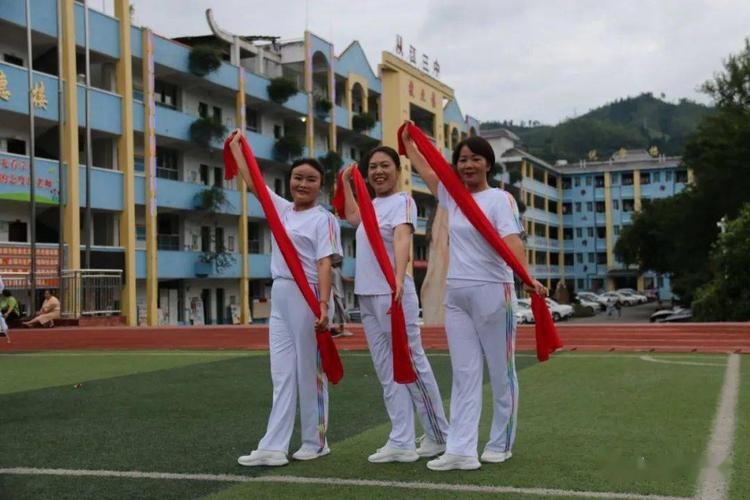 时讯从江三中千人学党史颂党恩庆祝建党100周年