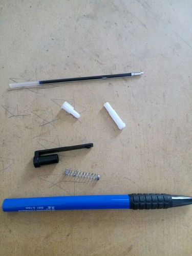 文正圆珠笔怎么装?