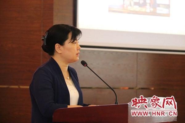 荥阳市常务副市长丁文霞受邀出席全球象棋双人邀请赛