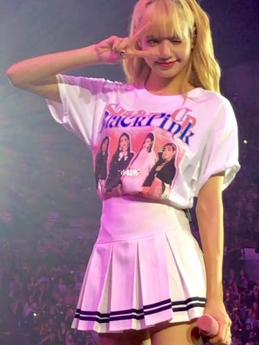 lisa神仙美照_lisa_lisa_娱乐_明星娱乐资讯