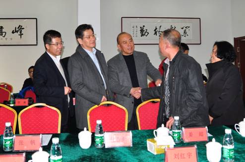 辽宁省残联党组书记李学政到阜新市残联调研残疾人专门协会和志愿助残
