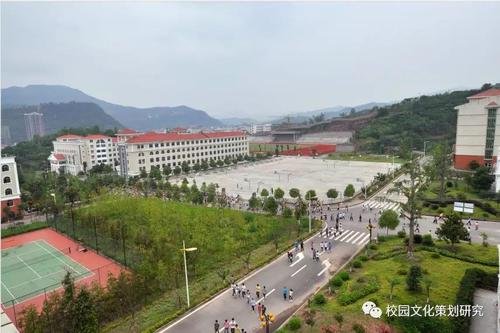 重庆校园文化建设 | 石柱擎天,和合铸魂 ——石柱中学