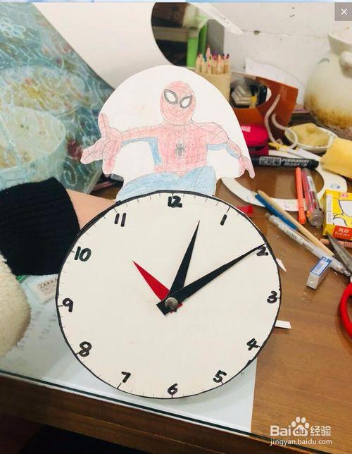 手工/爱好 > 手工艺 5 这里钟面刻度就做好了,接下来做针,用稍硬一点