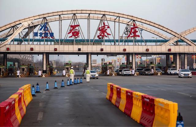 裕华高速口通行顺畅