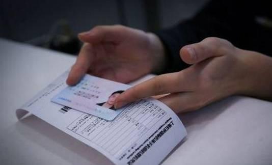 明年起刷身份证就可以登机了而且在上海