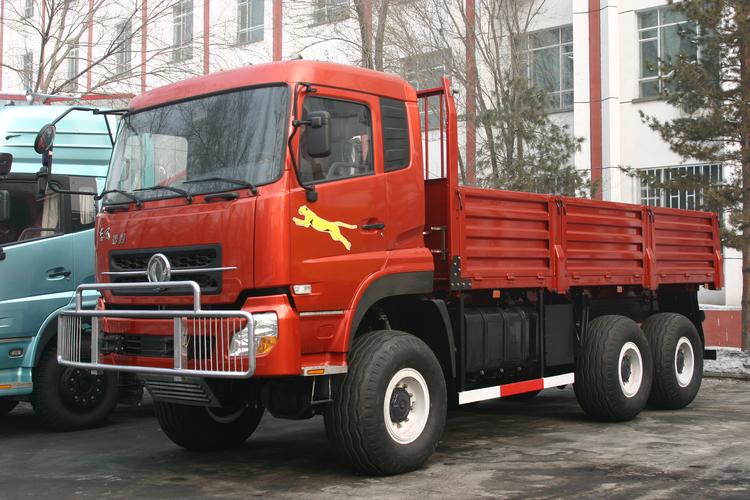 全驱越野卡车_东风四驱越野卡车_六驱越野卡车_东风猛士_东风运兵车