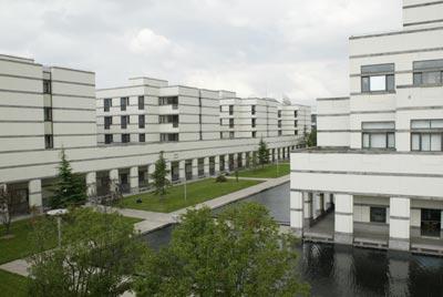 中欧国际工商学院校园风光(组图)