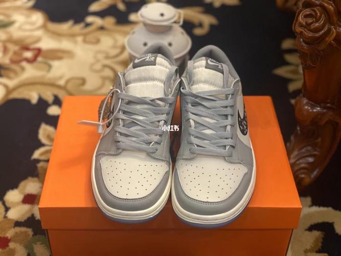 nike &dior 联名款_迪奥怎么样_耐克怎么样_潮鞋
