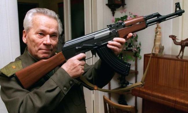 波波沙冲锋枪:二战时苏军的一代神枪,战后为何迅速被ak47取代?