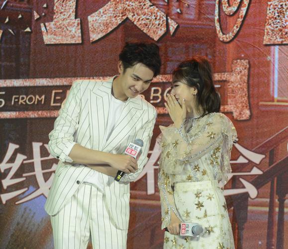 首部快穿剧《炮灰攻略》惊喜上线 严禹豪余玥上演花式下腰抱