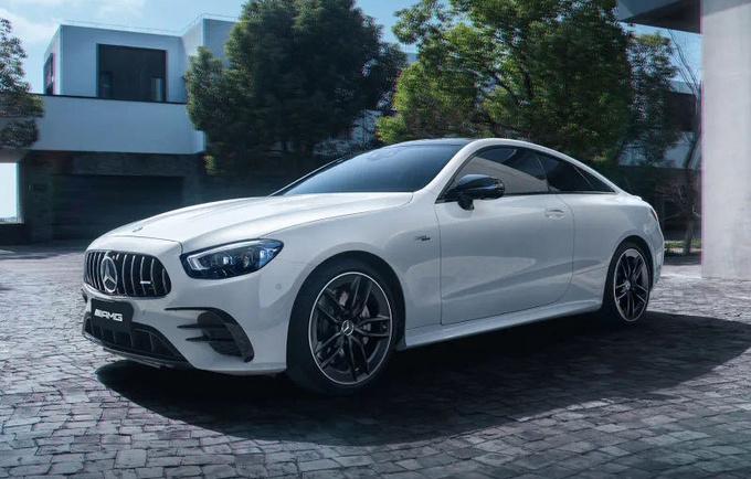 梅赛德斯-amg e53轿跑/c63轿跑暗夜版上市 97.88万起售