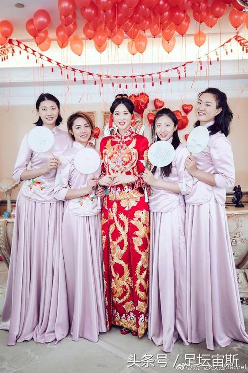 杨臻博是一名药剂学专家,毕业于北京大学,并在学术界早有所成,是当
