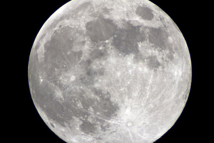 60d 80ds画师 7月3日十五的月亮