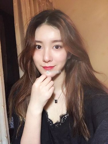 长腿小姐姐熊逸凡▼▼上海戏剧学院熊逸凡目前也已经有影视作品了,在