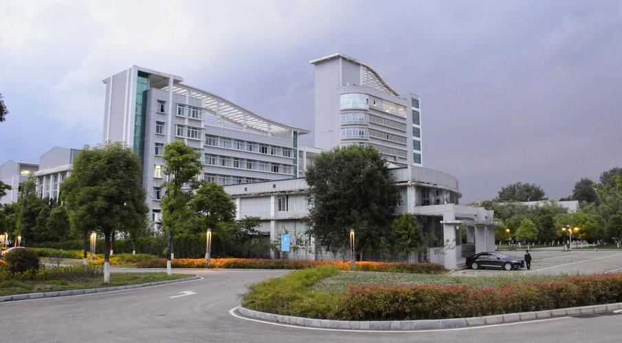 安顺学院校园介绍