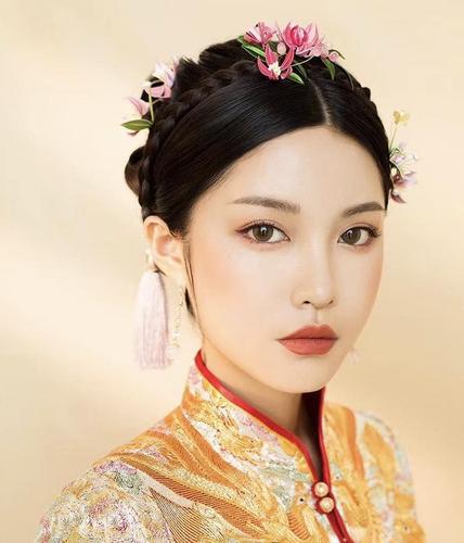 2020年新娘妆发趋势 中式轻奢复古造型