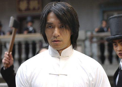 电影《功夫》中火云邪神的扮演者是谁?是不是以前演过陈真?