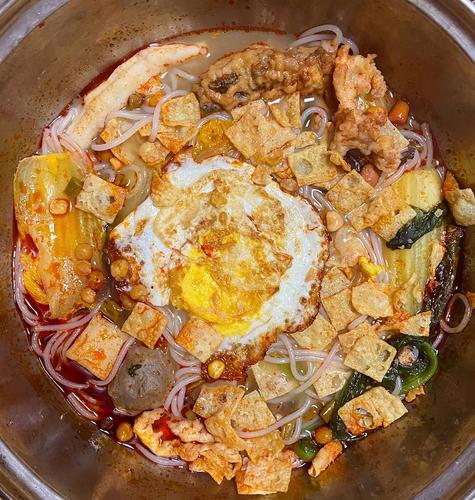 自己在家煮一锅螺蛳粉