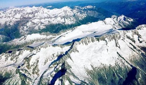 世界十大最美雪景旅行地之一!掉进冰河世纪的震撼,绝对闪亮你眼睛!
