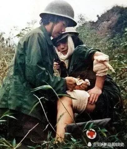 老山不怕流血牺牲的女卫生兵