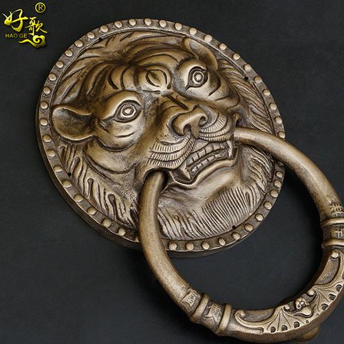铜狮子门环