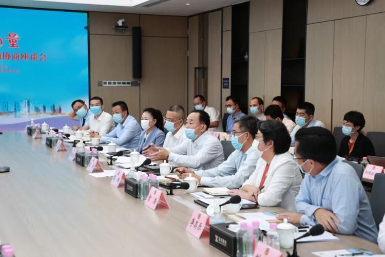 市政协今年首场一起来商量市领导与委员面对面协商座谈