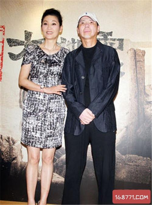 冯小刚的老婆是谁,冯小刚是现在很著名的导演还有演员