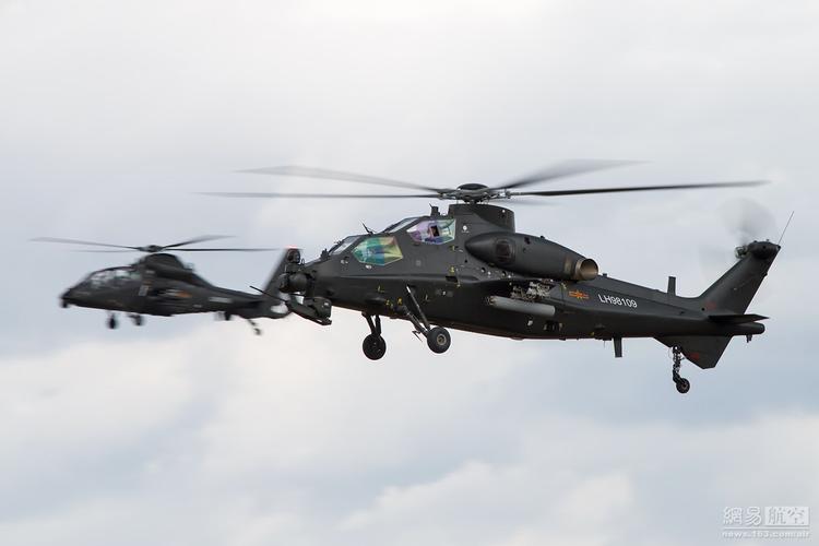 高清武装直升机训练大图 @跑道28