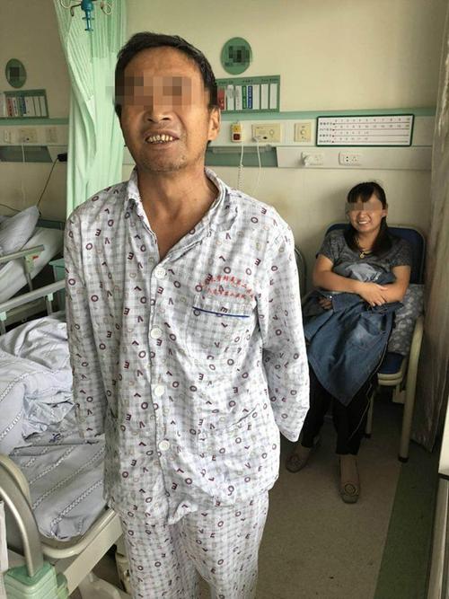 我院胸外科完成首例单操作孔胸腔镜下肺癌根治 支气管