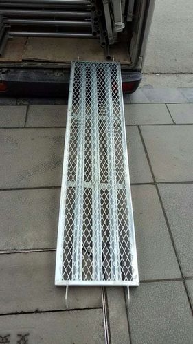 成都厂家直销 加厚脚手架专用镀锌脚踏板 三根横档 踩板 配件20斤