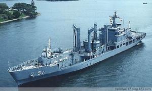 韩国"天池"级补给舰