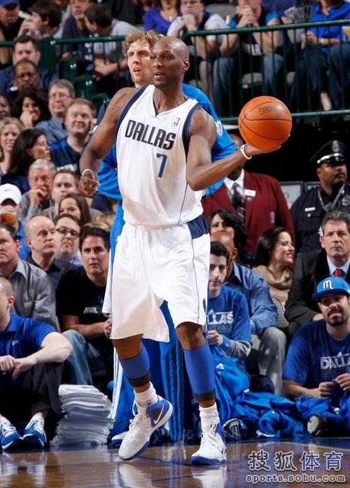 高清图:奥多姆小牛生涯精选 状态低迷惨淡收场