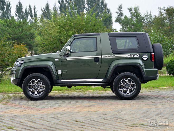 北京bj40 2020款 bj40 2.0t at致敬2020版至尊型 4x4