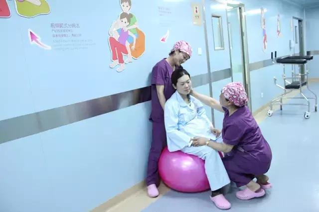 百佳名医丨助产35年,她接生过近10000个宝宝!