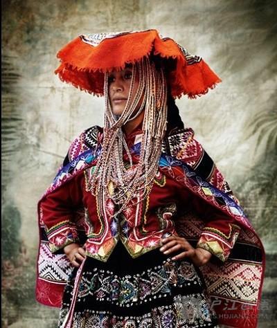 秘鲁传统服饰穿越时空触摸民族文化