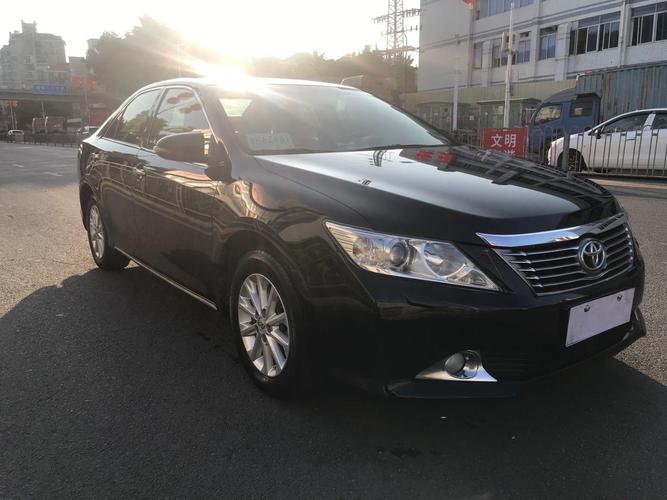 2012年的凯美瑞的价格多少2013年凯美瑞值多少钱