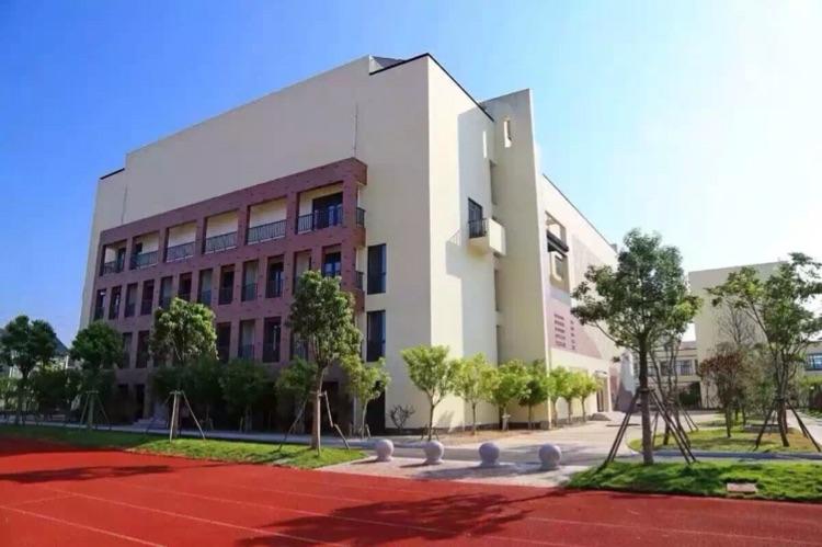 杭州湾畔的明珠……余姚市小曹娥镇中心小学