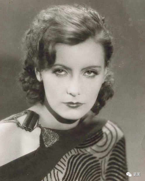 "据传,玛琳61黛德丽,琼61克劳馥和露易丝61布鲁克斯( 从左到右