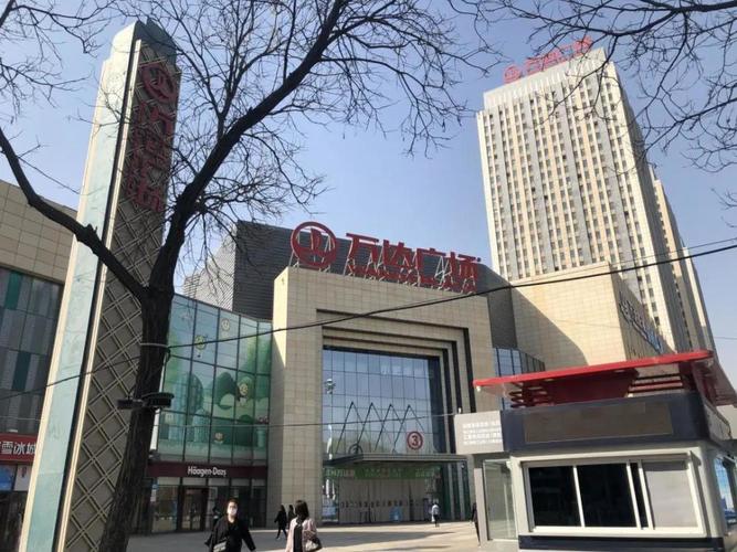 根据当地习惯,金凤区分城南,城北,城南有产业园银川ibi育成中心,万达